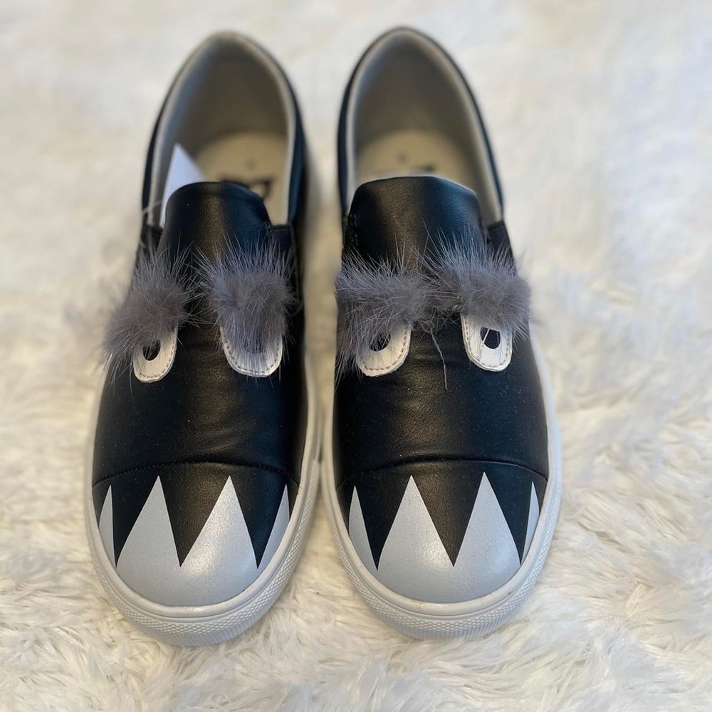 NWT Hoo Charlie Monster Slip-on sneakers